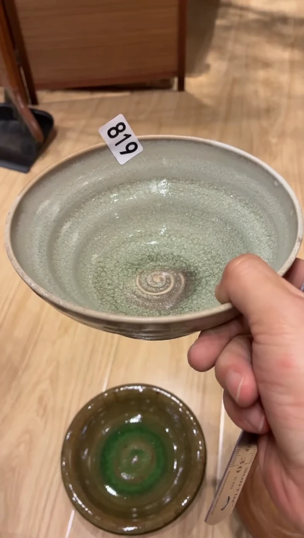 瓷片笑819微瑕玻化绿面碗1个