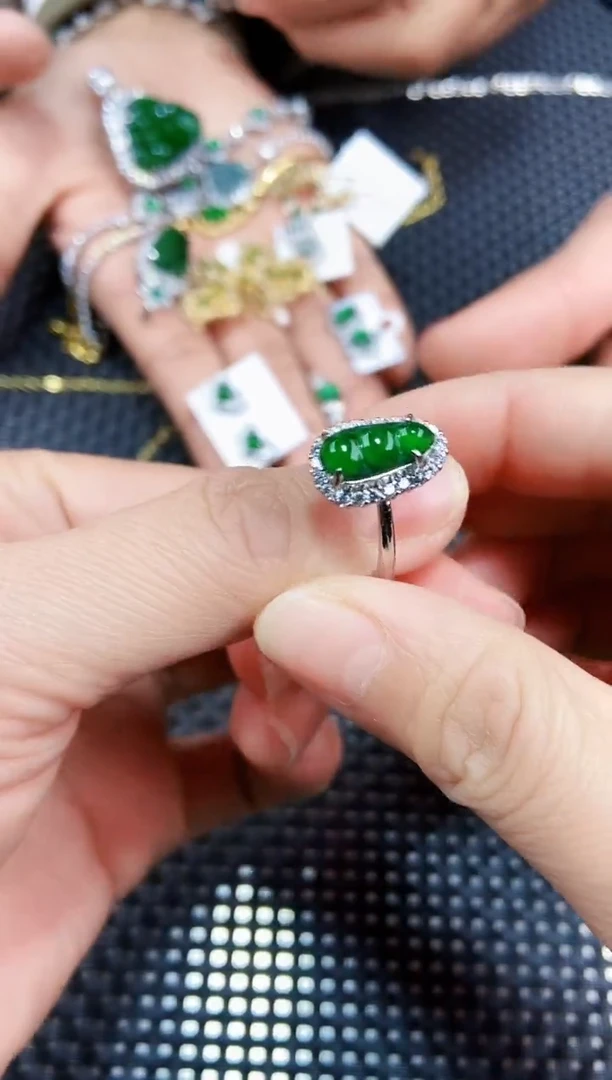 【闪购商品】翡翠戒指未镶嵌11111111