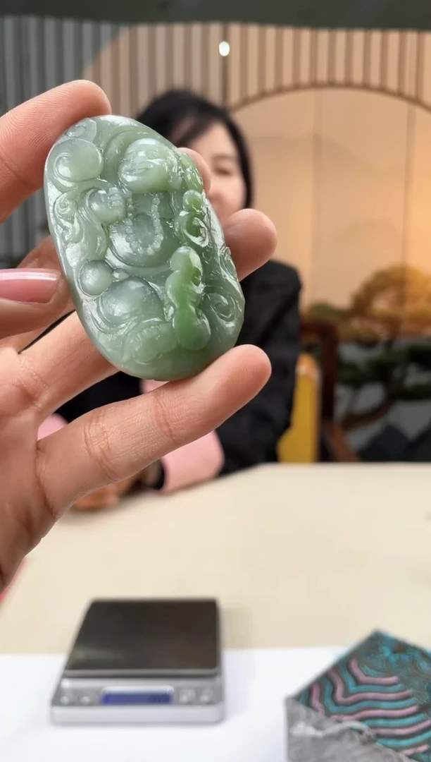 【闪购商品】定制和田玉和田玉（多样性拍一发一带证）180175