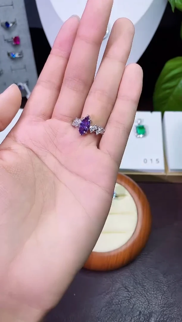 合金合成钻石紫宝马眼