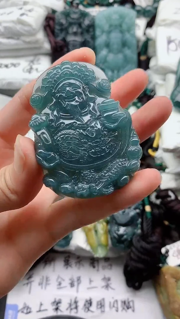 翡翠未镶嵌颈饰000000