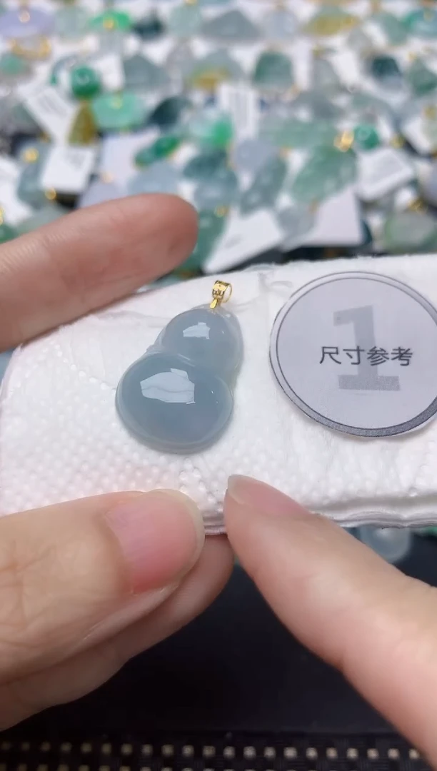 颈饰18K金镶嵌翡翠天然缅甸A货翡翠