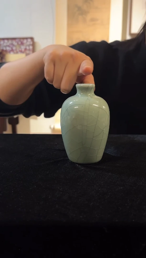 书法小梅瓶 仿古官窑 开片 018