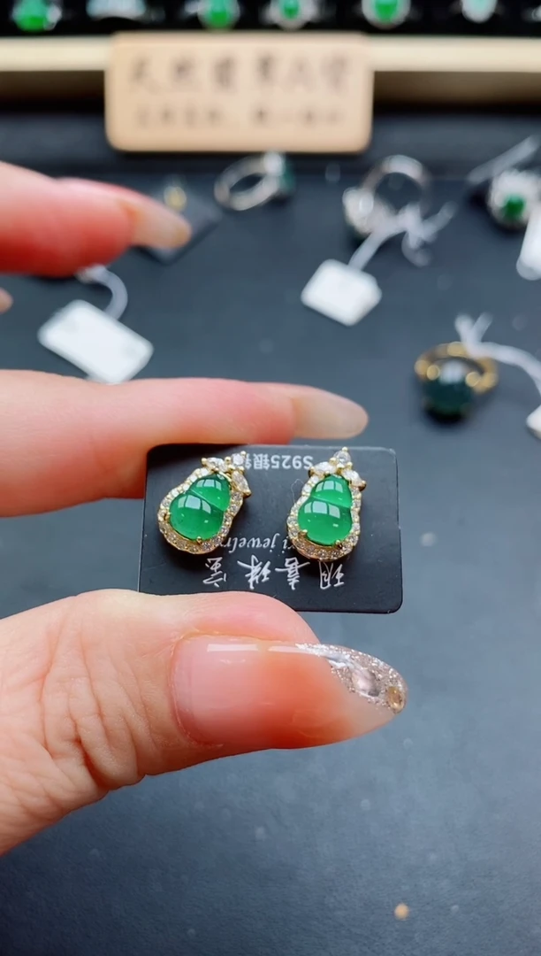 银S925镶嵌翡翠耳饰1