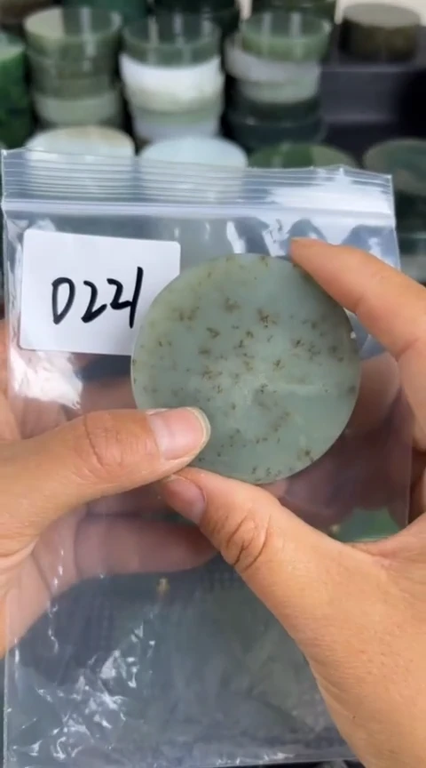 和田玉未镶嵌珠宝半成品镯芯