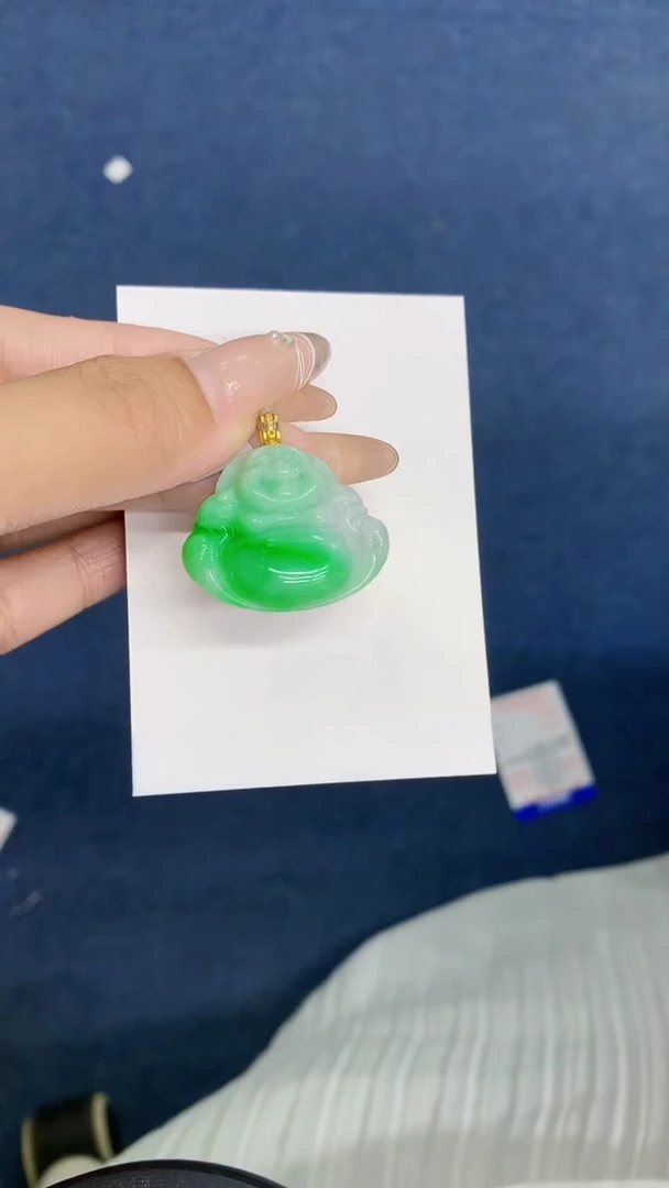 颈饰18K金镶嵌翡翠1
