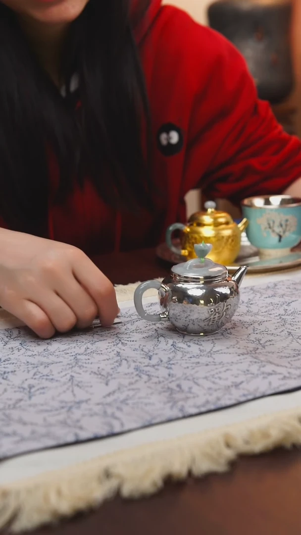 古悦足银玉盖泡茶壶