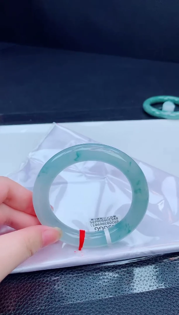 翡翠手镯未镶嵌缅甸天然翡翠A货手镯