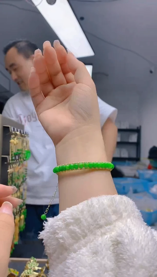 【闪购商品】翡翠耳饰合金109翡翠手镯