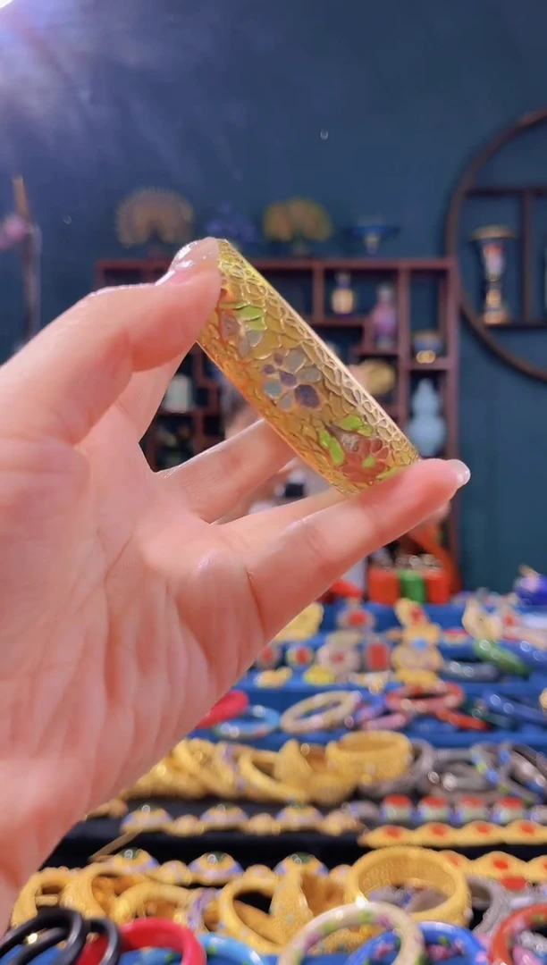 【闪购商品】脱胎手镯花卉香槟色圈口59-63