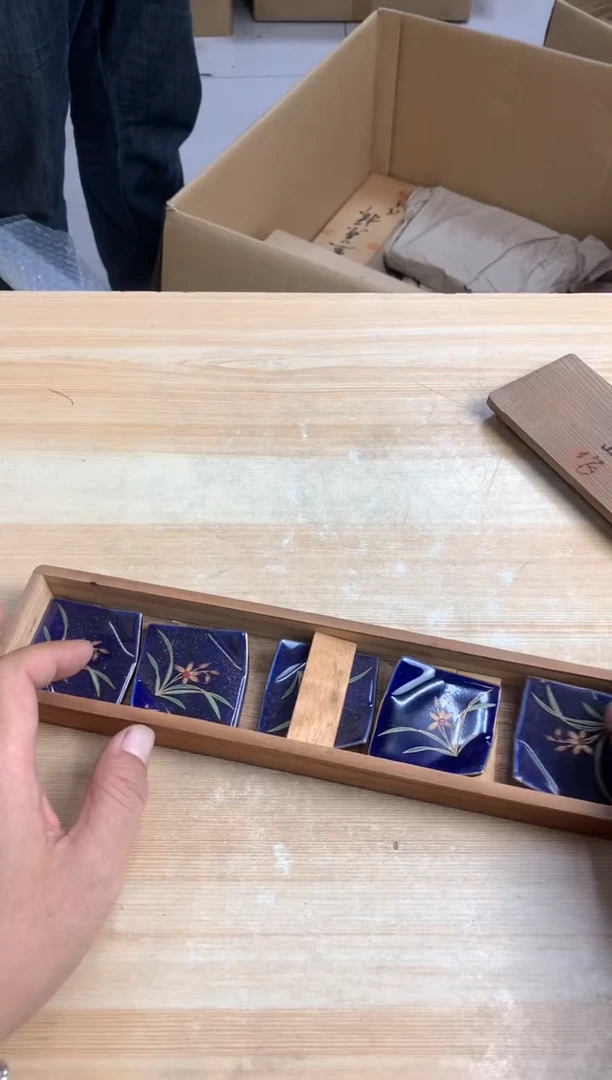 默认微瑕，no退no换，介意勿拍