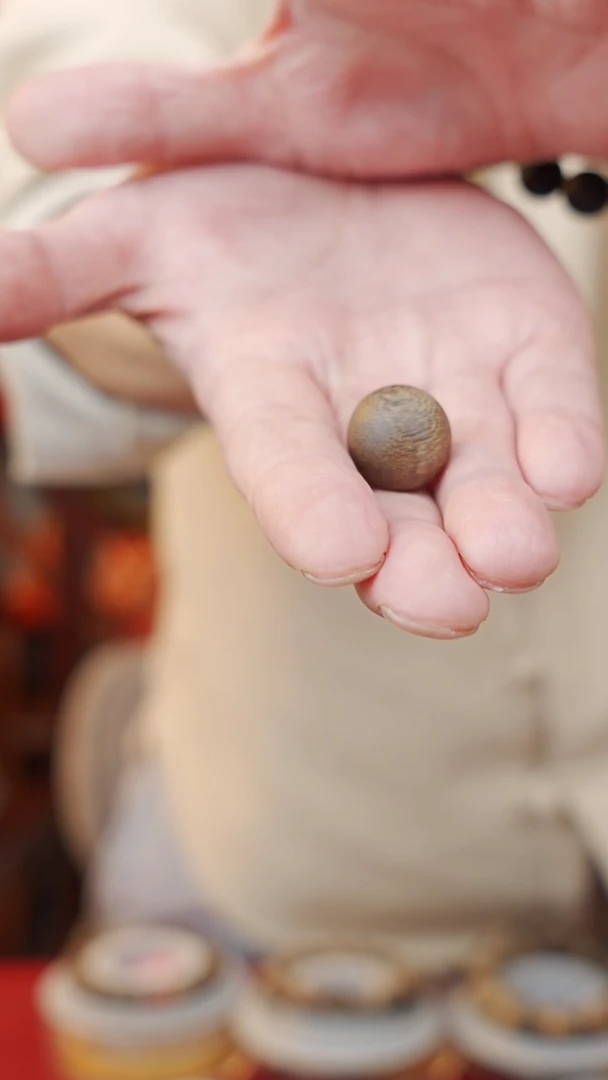 【闪购商品】沉香手串海南尖峰岭莺歌绿奇楠卡16圆珠单珠一颗