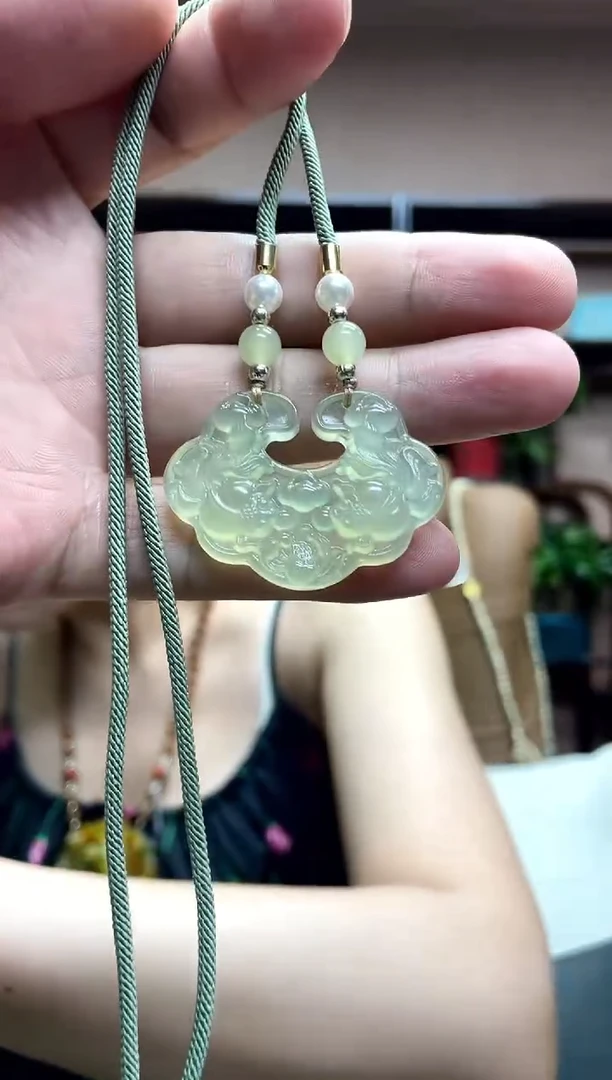 岫玉未镶嵌吊坠·5