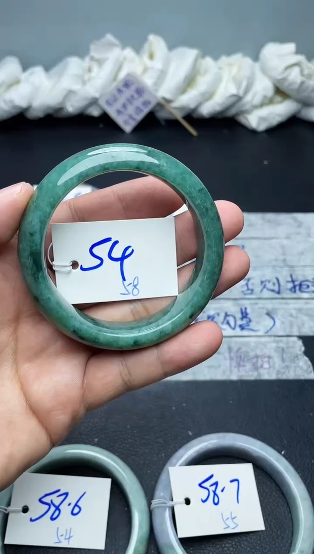 未镶嵌手镯翡翠58