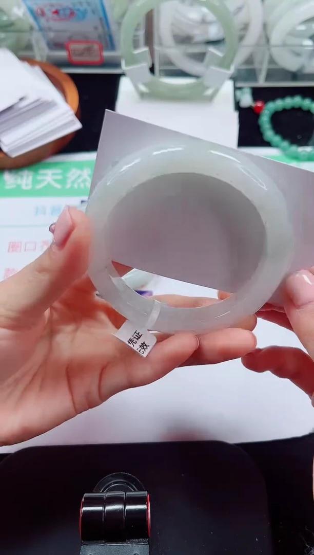 未镶嵌手镯石英质玉44-58/59