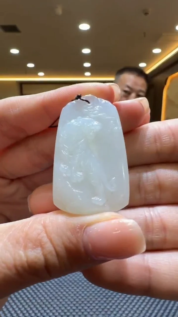 颈饰未镶嵌和田玉挂件