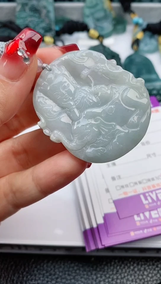 【闪购商品】翡翠颈饰未镶嵌