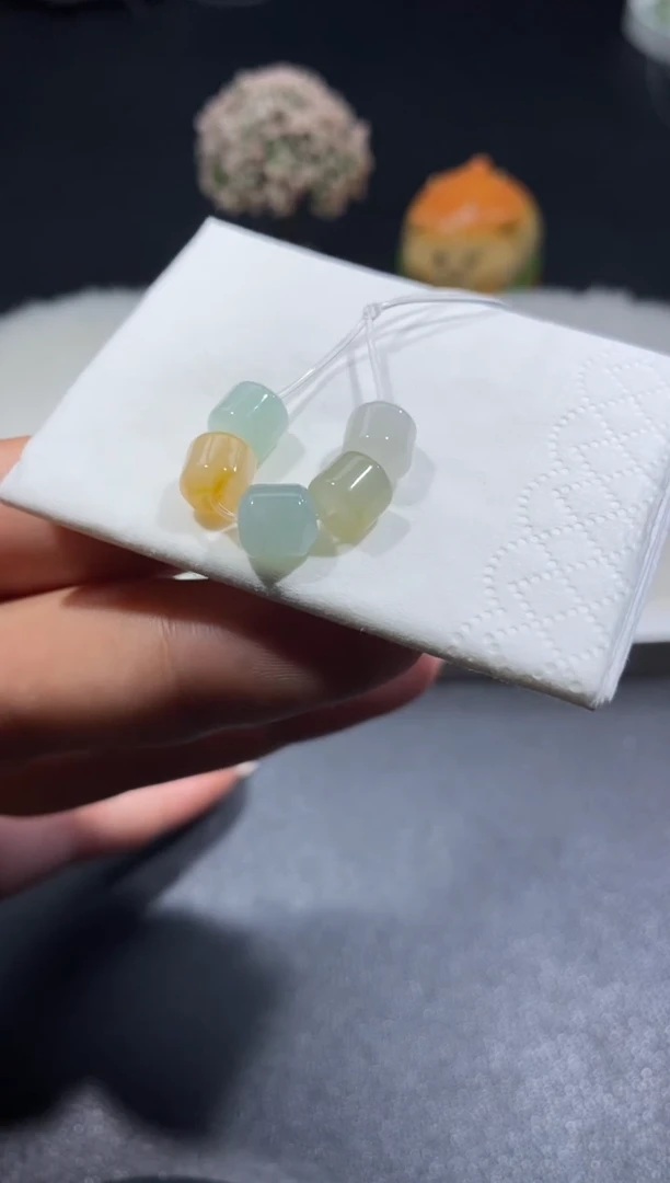 翡翠未镶嵌颈饰翡翠净货-9004