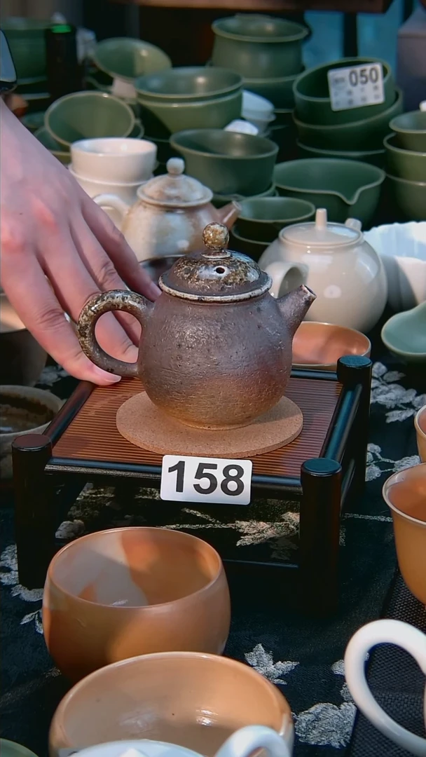 孤品  裸烧柴烧  壶 158