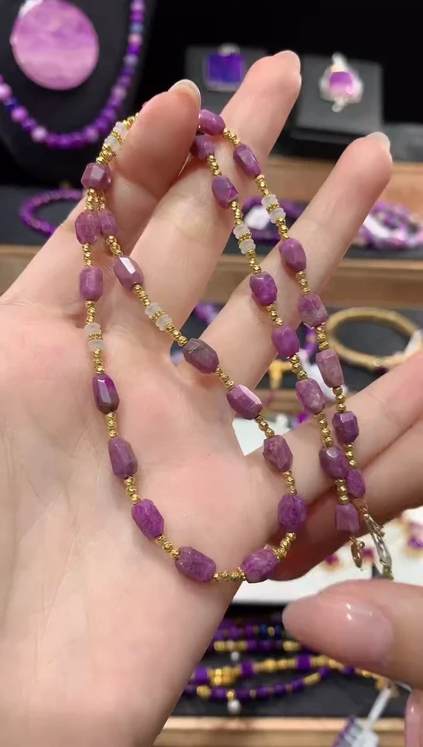 苏纪石（舒俱来）18K金镶嵌.项链