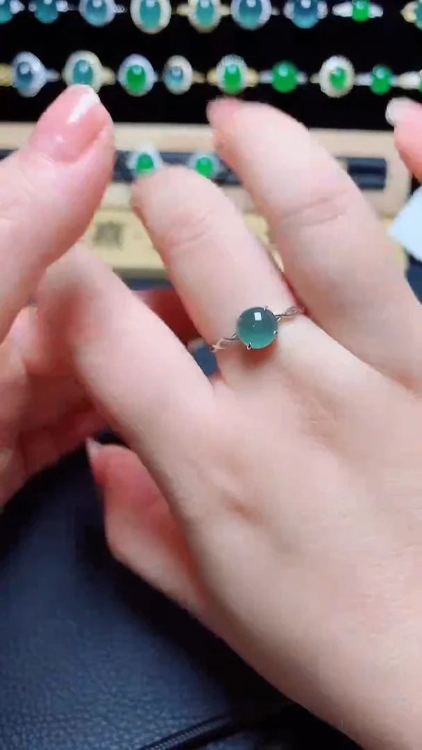 翡翠戒指银S925镶嵌天然翡翠A货s925银镶