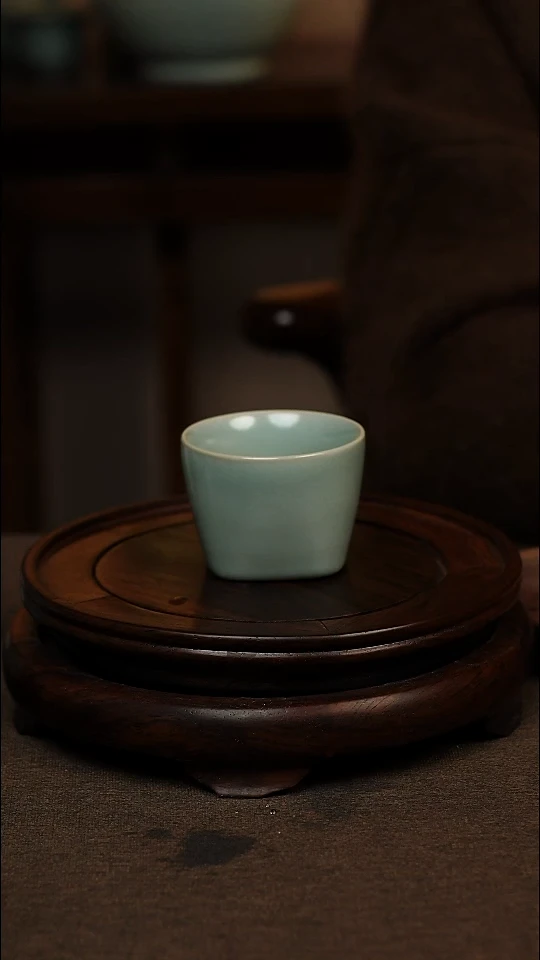瓷片仿古天青天圆地方杯80ml 微瑕 不带礼盒