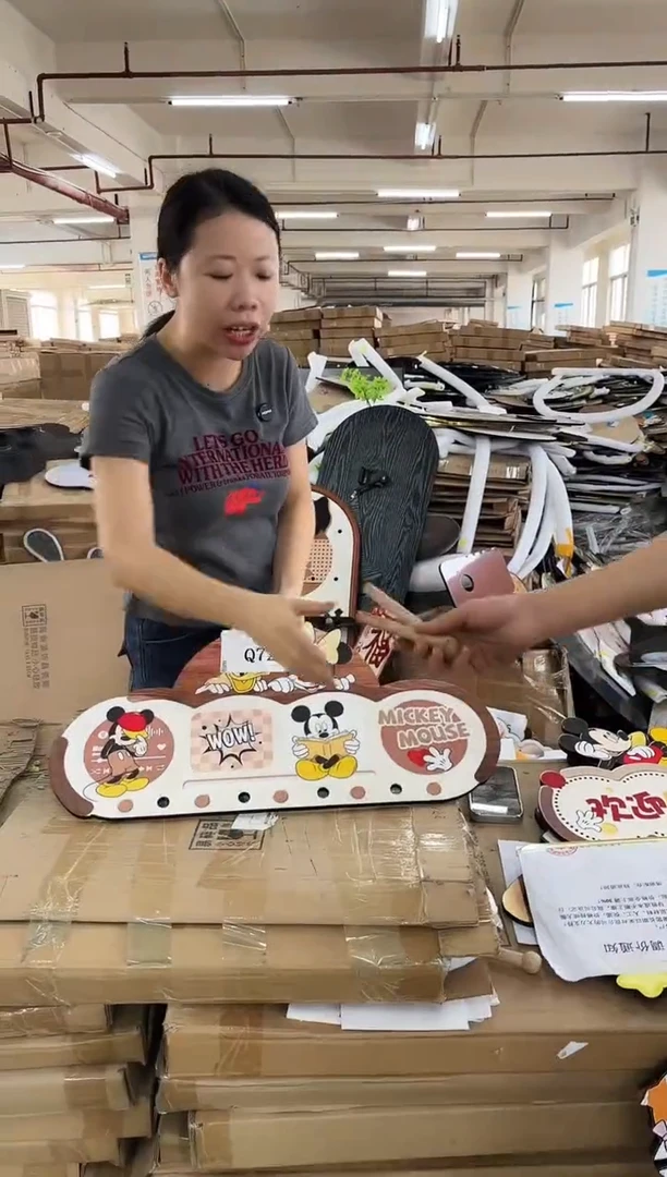横款孤品果果微瑕闪购Q720