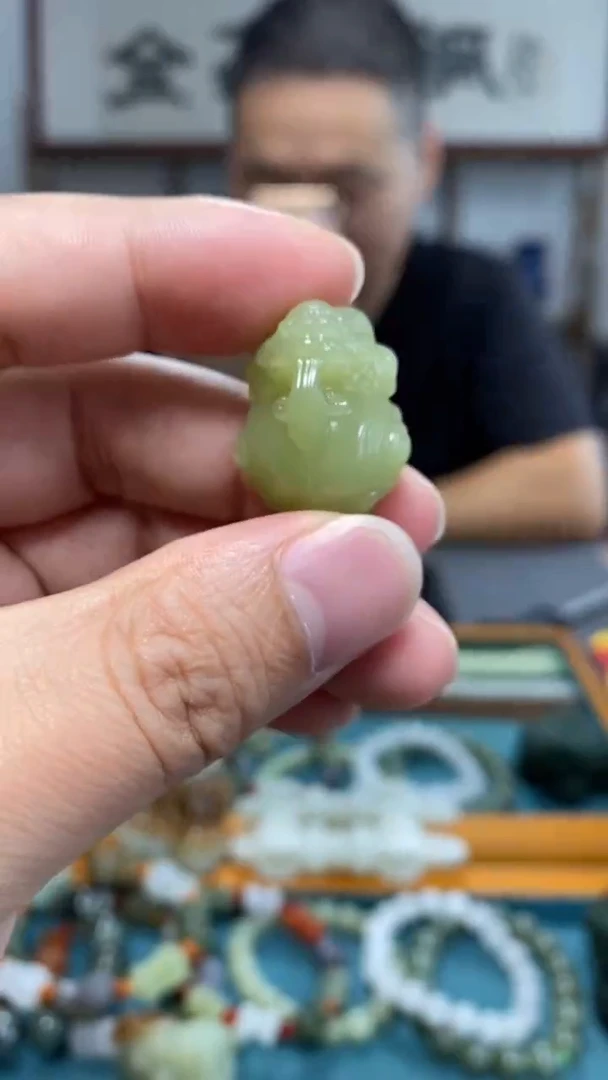 颈饰未镶嵌和田玉37