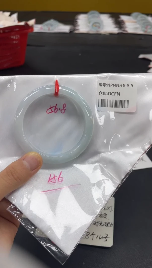 未镶嵌手镯翡翠翡翠手镯