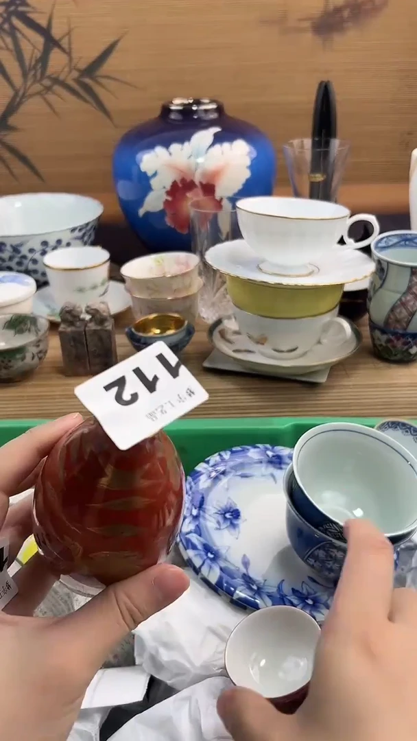 瓷片鲁*夫A瓷片      112