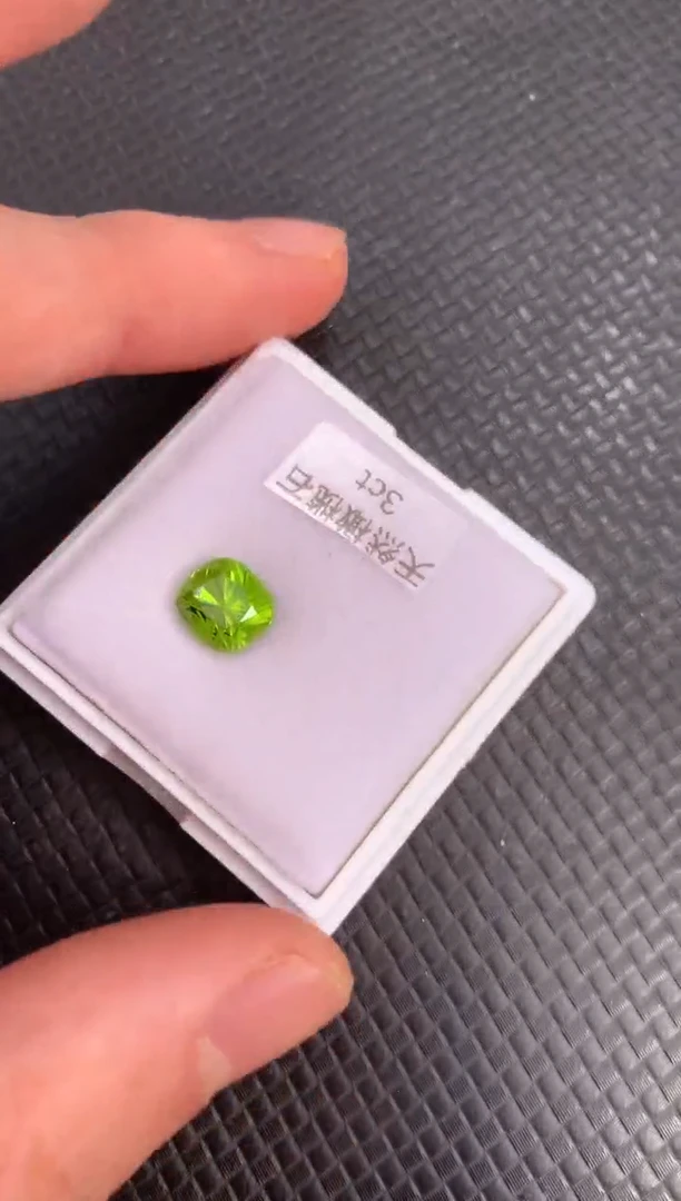 未镶嵌裸石橄榄石天然橄榄石