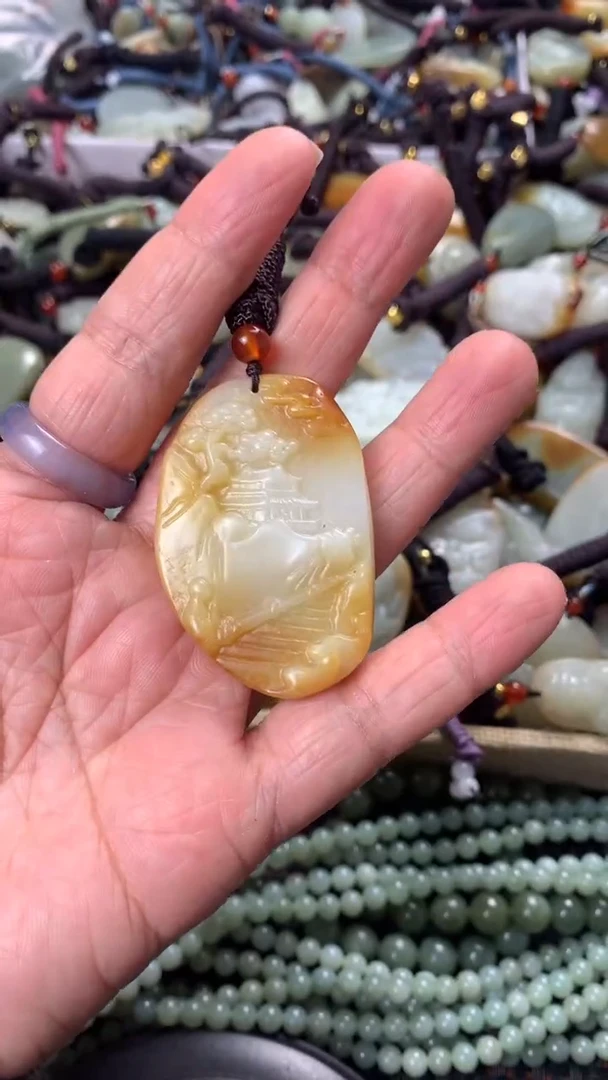 【闪购商品】和田玉颈饰未镶嵌多样性发货没有证书拍一发一有瑕