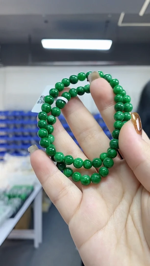 【闪购商品】翡翠手链未镶嵌多样性发其一颜色微差