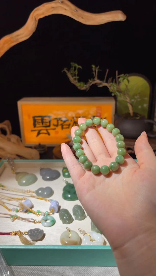 未镶嵌手串和田玉黑羊洞10mm