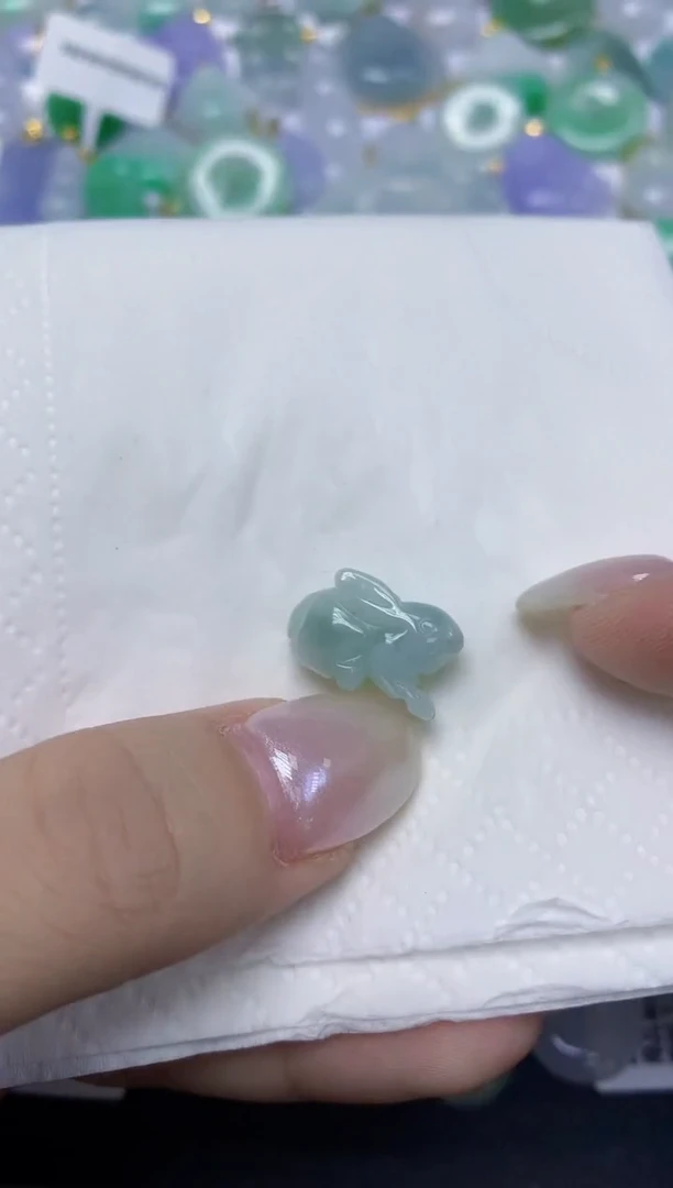 翡翠未镶嵌颈饰天然缅甸翡翠A货