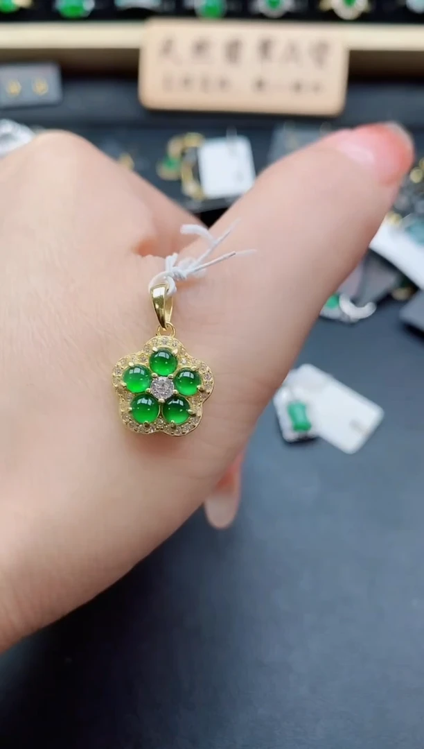 吊坠(赠链)银S925镶嵌翡翠1