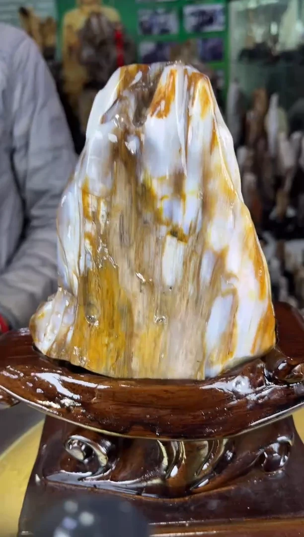 缅甸天然树化玉摆件