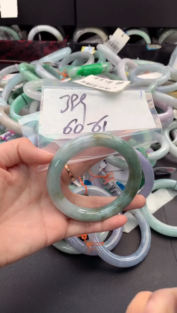 【闪购商品】定制翡翠未镶嵌毛货需精细抛光+多人