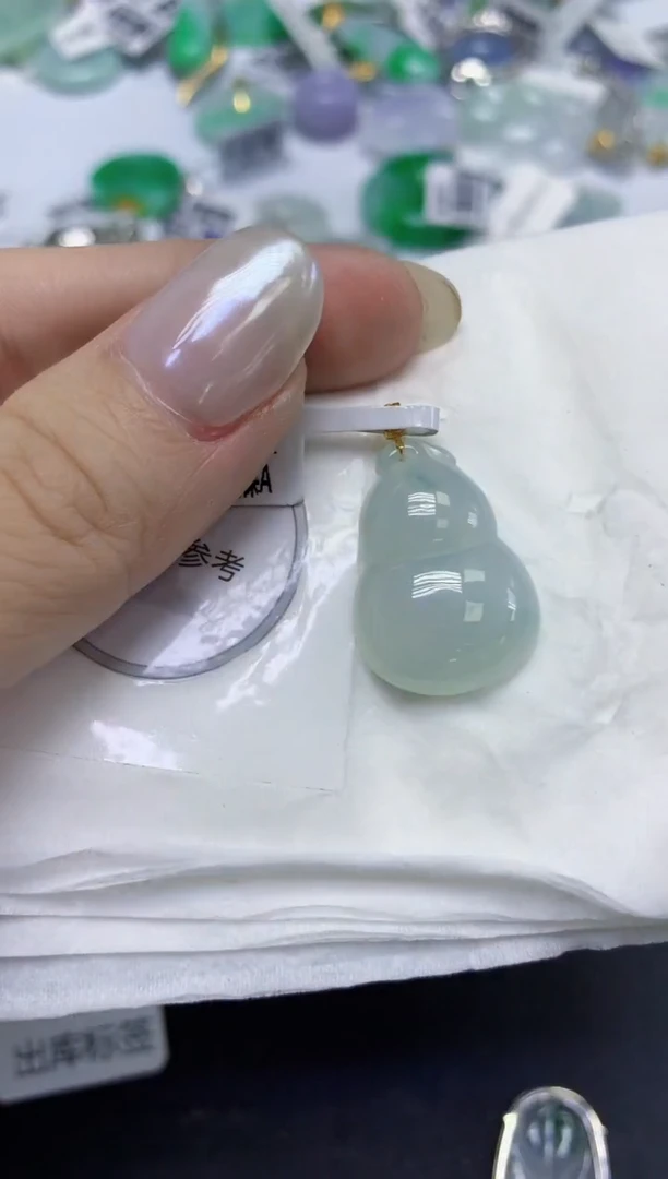 颈饰18K金镶嵌翡翠天然缅甸翡翠A货百元以上9元证书费自理