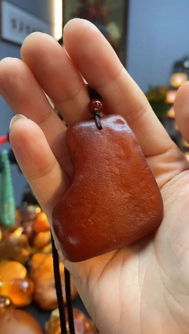 琥珀颈饰未镶嵌吊坠