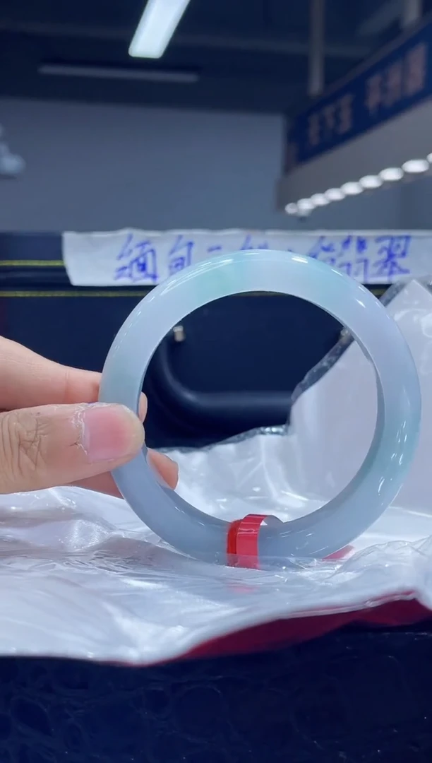 未镶嵌手镯翡翠22