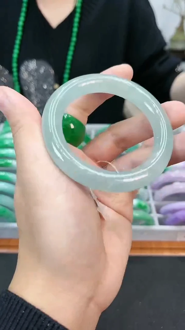 【闪购商品】砖雕s50 冰晴水手镯 圈口55.2