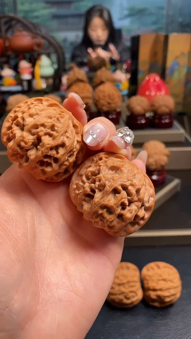 【闪购商品】文玩核桃吊坠H438苹果园43