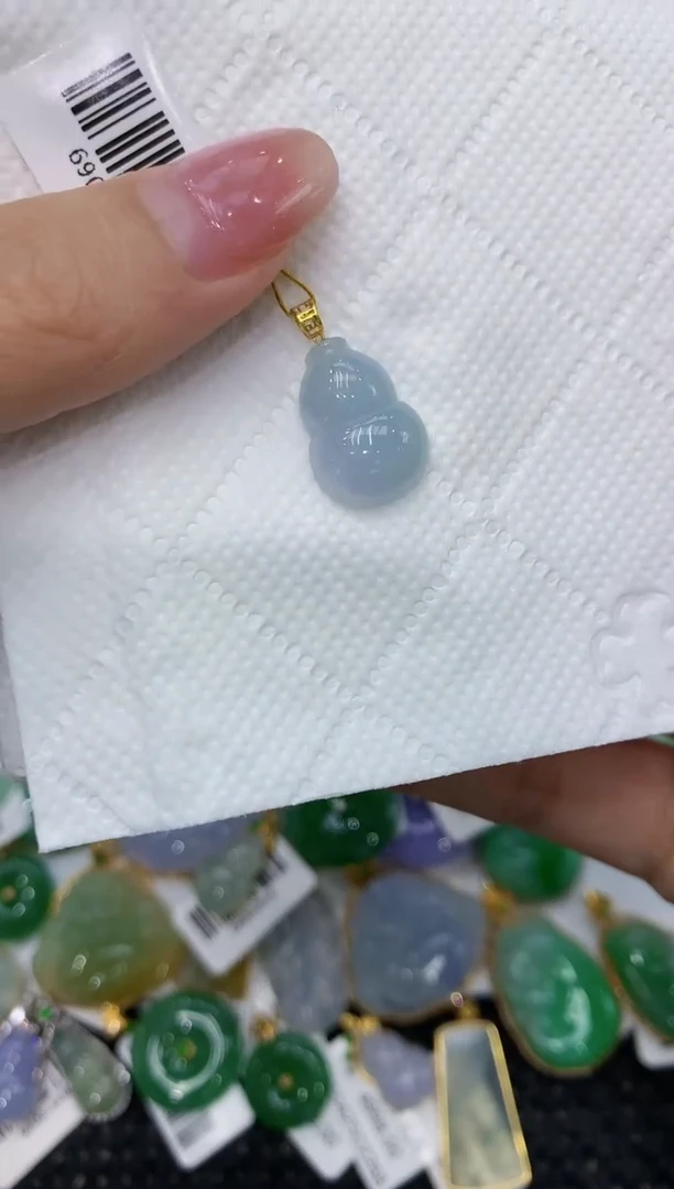 翡翠18K金镶嵌颈饰111111111111