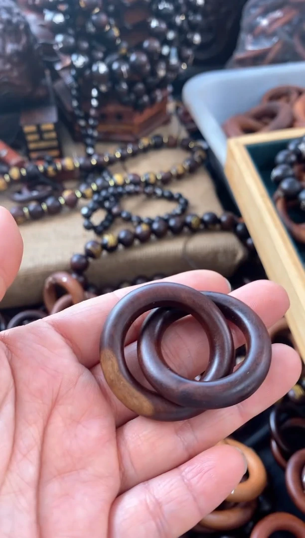 【闪购商品】木瑕疵款镶嵌银十字小乾坤圈·