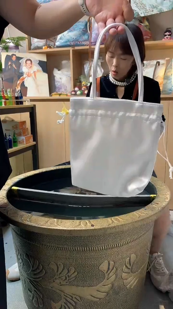082非遗大漆钱袋子包