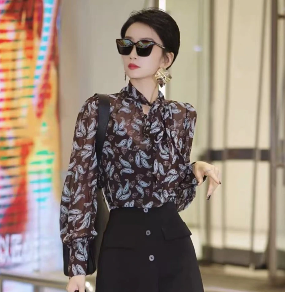 （玟萱推荐）港式优雅显瘦印花飘带衬衫