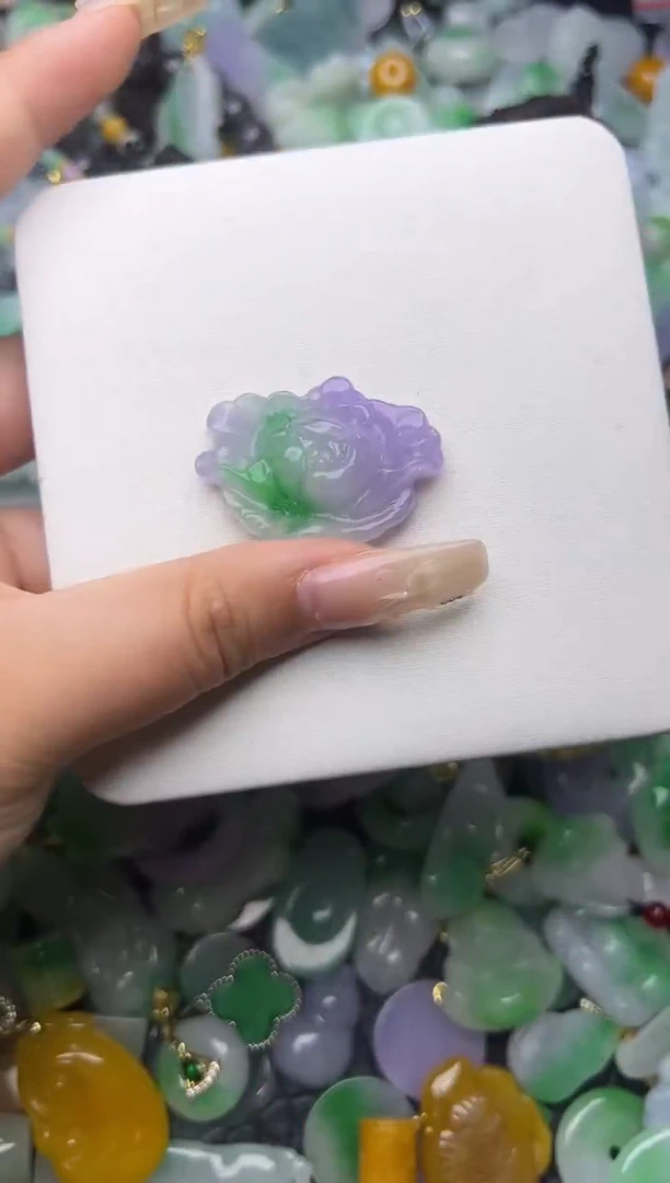 翡翠未镶嵌颈饰天然缅甸翡翠吊坠