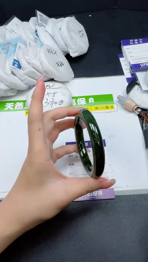 未镶嵌手镯和田玉0136-60