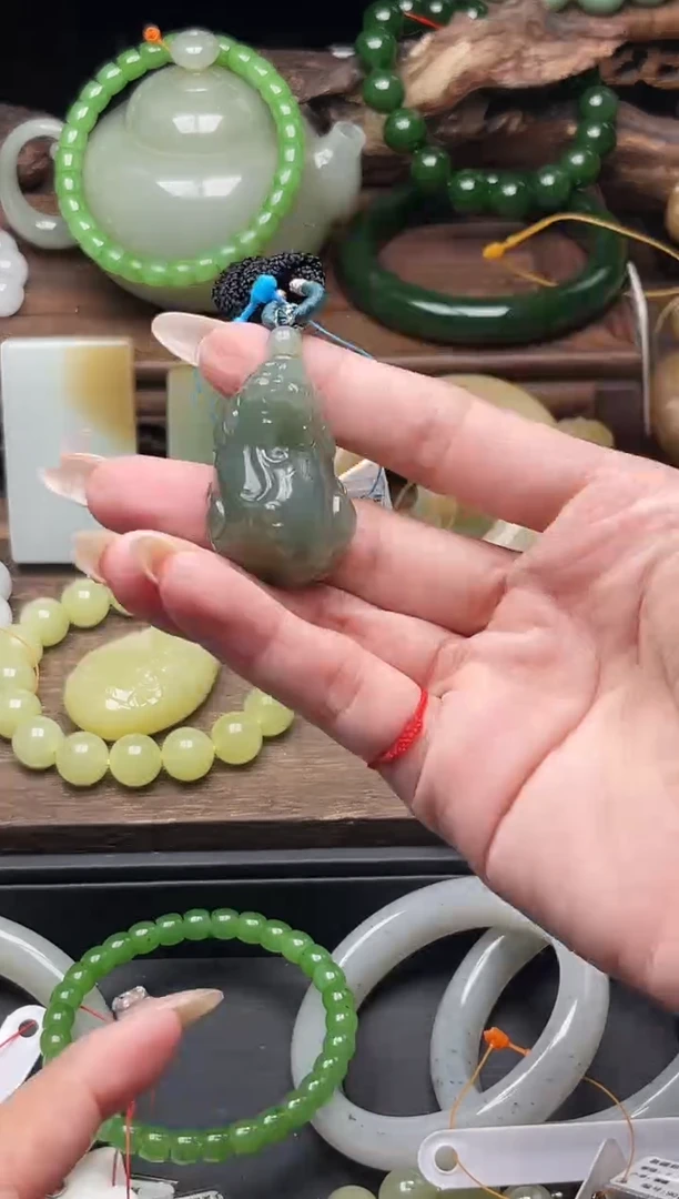 吊坠(不含链)未镶嵌和田玉吐拉牧场 貔貅9009346